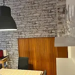 Casa Luna 6 Min Hbf , Erdgeschosswohnung ,altbau 아파트 뒤스부르크