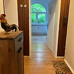 Casa Luna 6 Min Hbf , Erdgeschosswohnung ,altbau