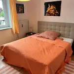 Casa Luna 6 Min Hbf , Erdgeschosswohnung ,altbau 아파트 뒤스부르크