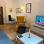 Casa Luna 6 Min Hbf , Erdgeschosswohnung ,altbau 뒤스부르크