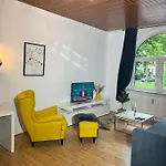 Casa Luna 6 Min Hbf , Erdgeschosswohnung ,altbau 아파트