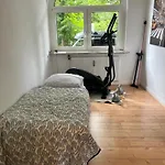 Casa Luna 6 Min Hbf , Erdgeschosswohnung ,altbau 아파트