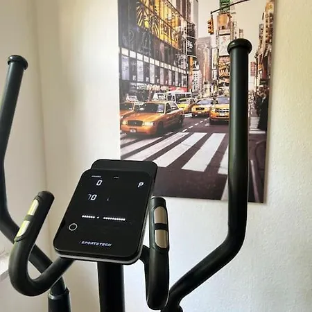 Apartamento Casa Luna 6 Min Hbf , Erdgeschosswohnung ,altbau