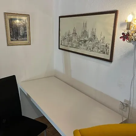 شقة Casa Luna 6 Min Hbf , Erdgeschosswohnung ,altbau دوسبرغ