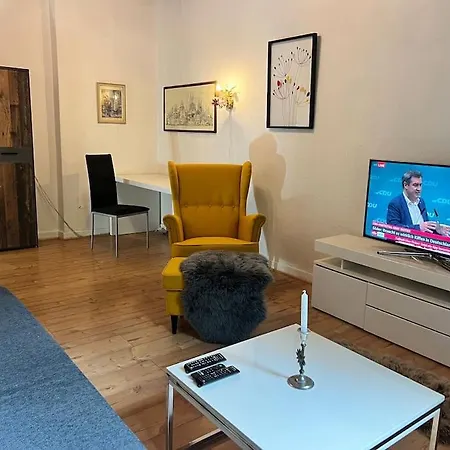 Casa Luna 6 Min Hbf , Erdgeschosswohnung ,altbau دوسبرغ