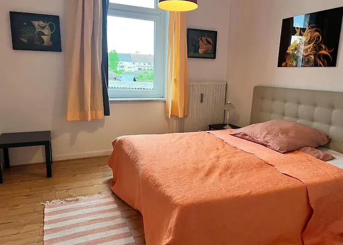 Casa Luna 6 Min Hbf , Erdgeschosswohnung ,altbau 公寓 杜伊斯堡
