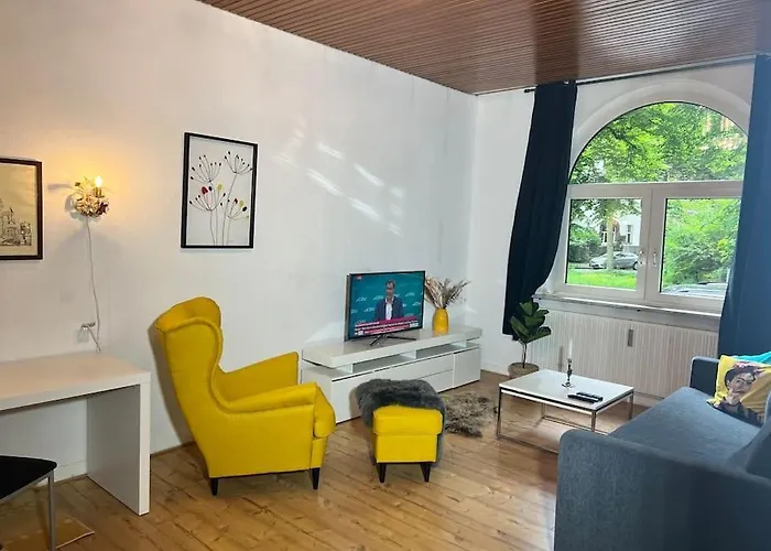 Casa Luna 6 Min Hbf , Erdgeschosswohnung ,altbau 公寓