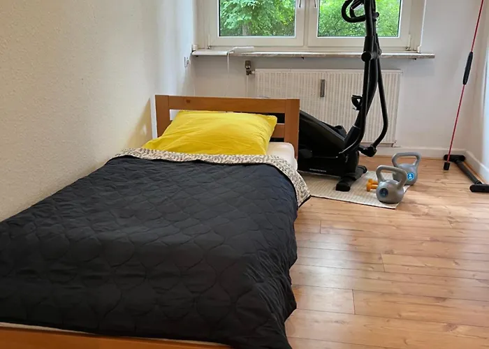 Casa Luna 6 Min Hbf , Erdgeschosswohnung ,altbau Apartmán